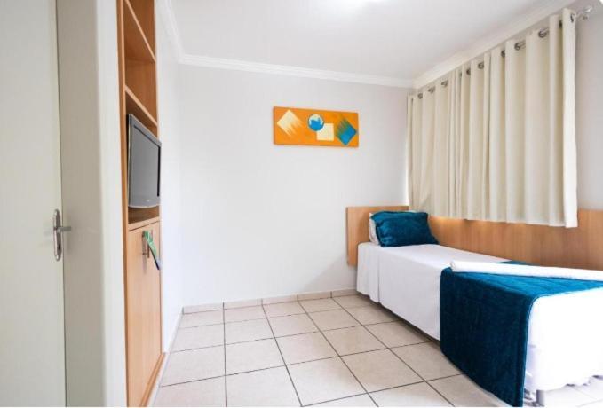 Lacqua Diroma III Com Roupa De Cama Destinos Combinados Turismo Caldas Novas Εξωτερικό φωτογραφία